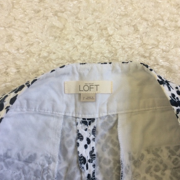 Ann Taylor LOFT Blue and White Eyelet Chino Shorts - Picture 2 of 5